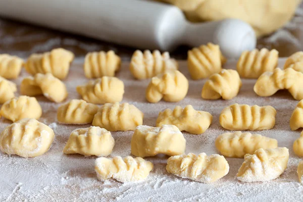 Çiğ havuç Gnocchi — Stok fotoğraf