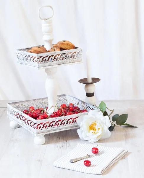 Cherries And Cookies — Stock Photo, Image