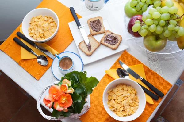 Frukostbord — Stockfoto