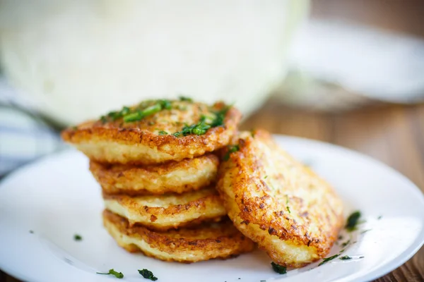 Vegetable fritters with cabbage and dill — Stock Photo, Image