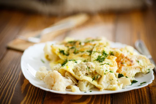 Tortilla de aprendizaje con coliflor —  Fotos de Stock