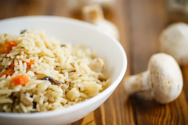 Pilaf diététique aux champignons — Photo