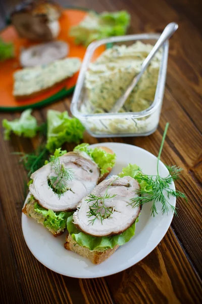 Sandwich with lettuce and bacon — Stock Photo, Image