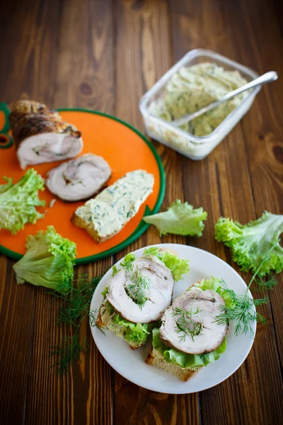 Sandwich with lettuce and bacon — Stock Photo, Image