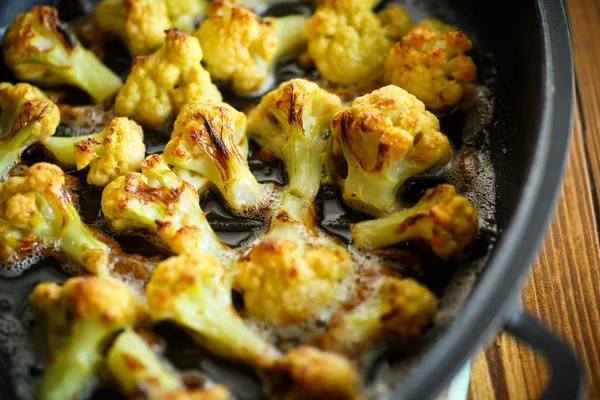 Cauliflower baked in batter — Stock Photo, Image