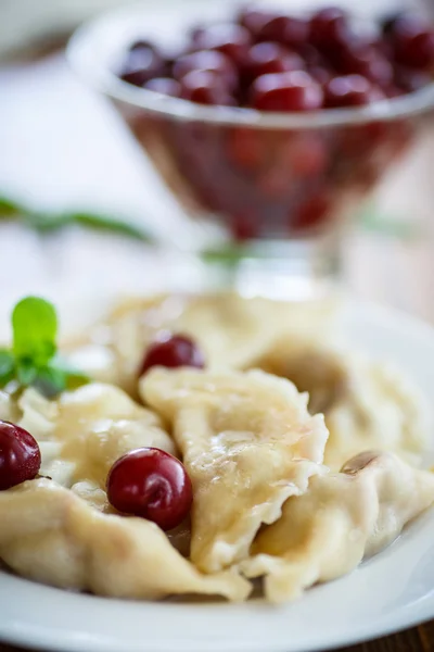 Cherry dumplings med mynta — Stockfoto