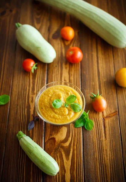 Caviar de calabaza cocido con diferentes verduras y especias —  Fotos de Stock