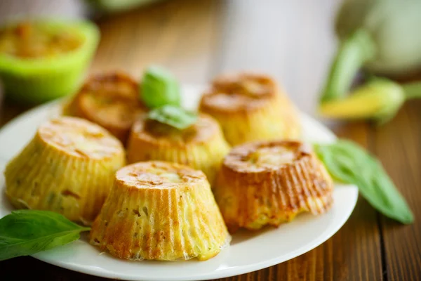 Vegetable muffins with zucchini — Stock Photo, Image