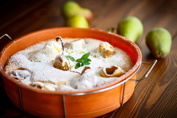 Sweet cake with pears — Stock Photo, Image