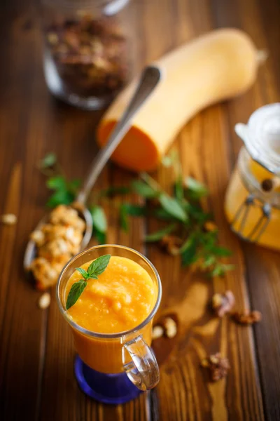 Pumpkin smoothie with nuts and honey — Stock Photo, Image