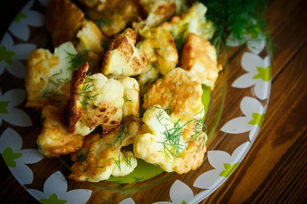 Blumenkohl in Teig gebacken — Stockfoto