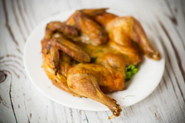 Whole Fried Chicken Plate Wooden Table — Stock Photo, Image