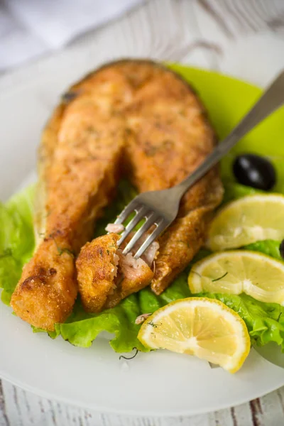 Piece Fried Salmon Fish Plate Lemon Herbs — Stock Photo, Image