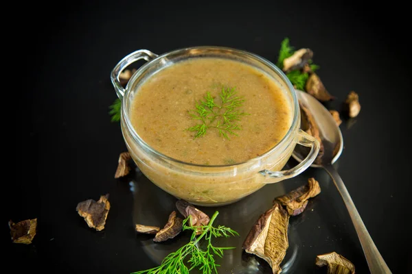 Varm Hemlagad Vegetabilisk Vegetarisk Soppa Med Torkade Svampar Glasskål Svart — Stockfoto