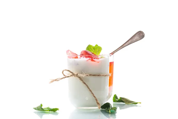 Iogurte Doce Caseiro Com Pedaços Geléia Frutas Copo — Fotografia de Stock