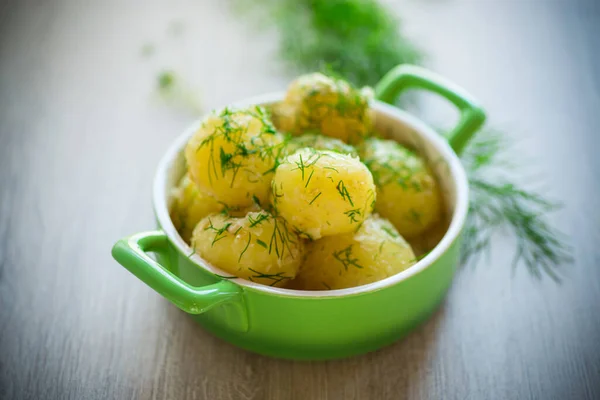 Boiled Early Potatoes Butter Fresh Dill Bowl Wooden Table — Stock Photo, Image