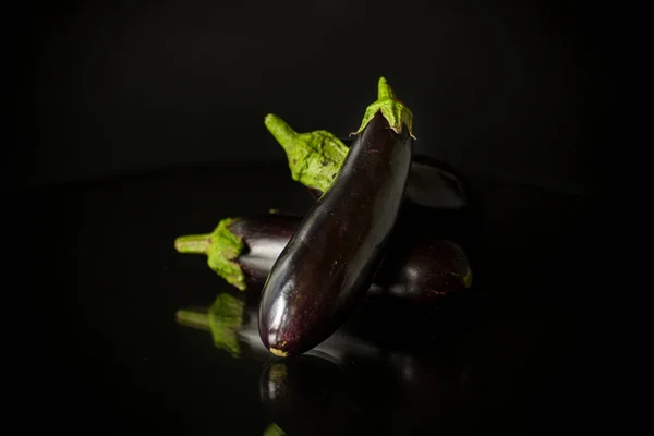 Raw Fresh Ripe Eggplants Isolated Black Background — Stock Photo, Image