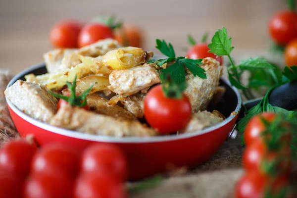 Fillet roasted turkey slices with vegetables — Stock Photo, Image