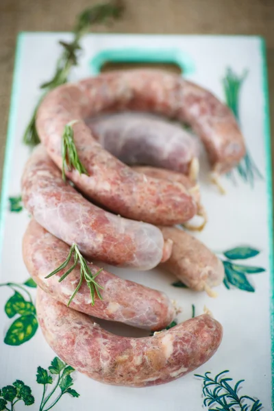 Embutido crudo casero de carne — Foto de Stock