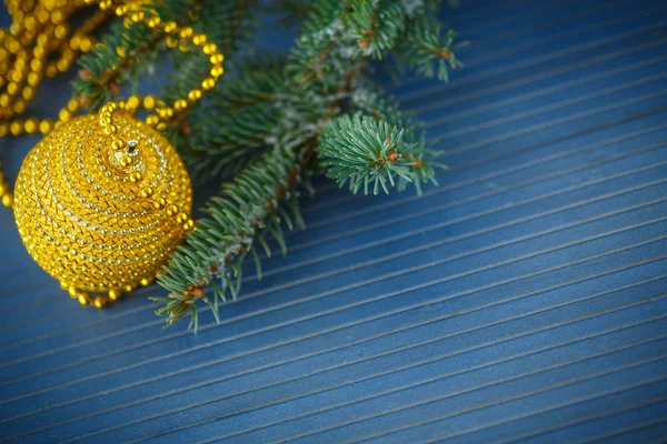 Arbre de Noël avec ornements — Photo