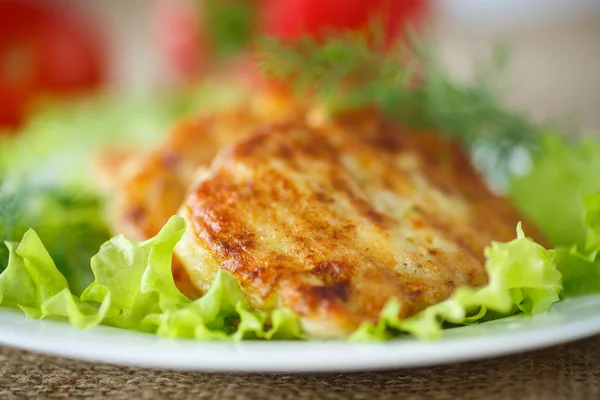 Gebratene Gemüseschnitzel mit Kräutern — Stockfoto