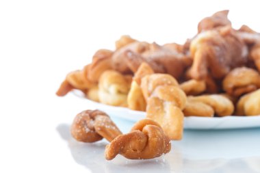 tatlı pasta derin kızarmış ve serpilir 