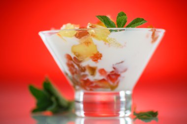 tatlı lezzetli yoğurt ve jöle 