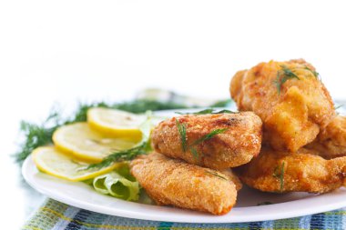 meyilli dereotu ile kızarmış tavuk