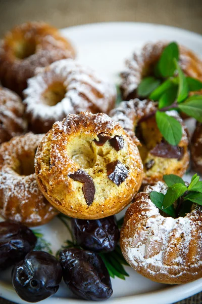 Magdalenas rellenas de ciruelas secas — Foto de Stock