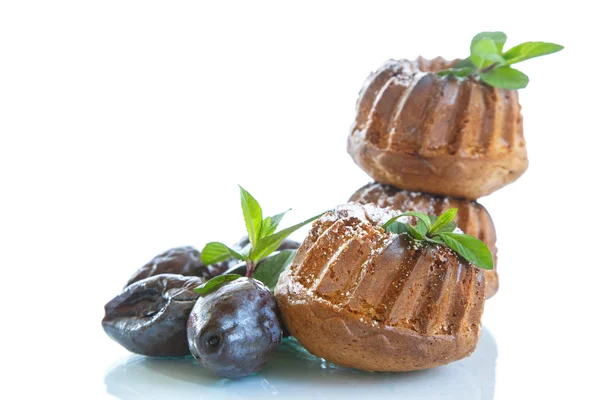 Muffins stuffed with dried plums — Stock Photo, Image