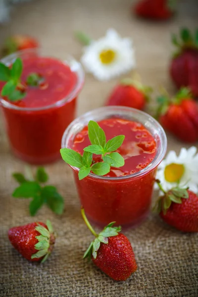 Strawberry smoothie — Stock Photo, Image