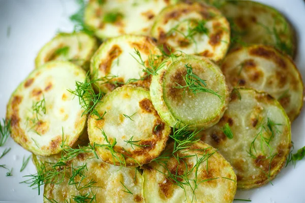 Stekt zucchini — Stockfoto