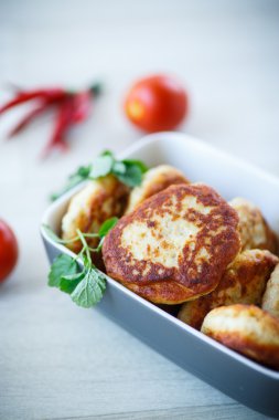 Balık köftesi kızarmış 