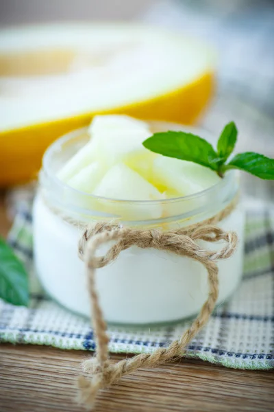 Joghurt mit Melone — Stockfoto