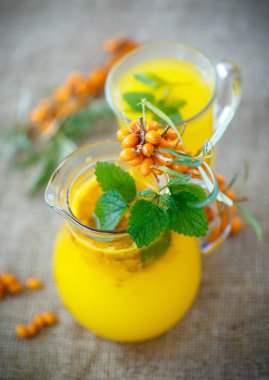 Olgun deniz cehri suyu