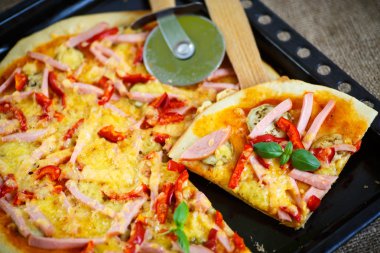 pişmiş pizza