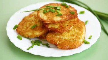 Patatesli krep taze ve çıtır çıtır..