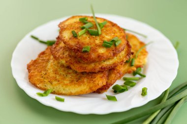 Patatesli krep taze ve çıtır çıtır..