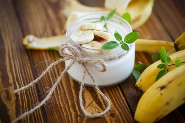 Sweet banana yogurt — Stock Photo, Image