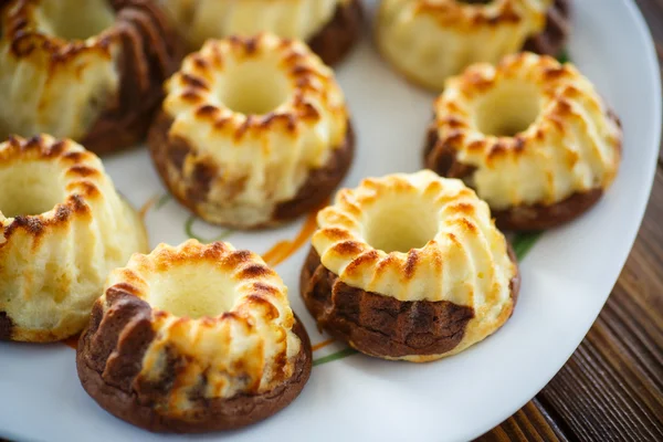 Muffins de chocolate doce coalhada — Fotografia de Stock