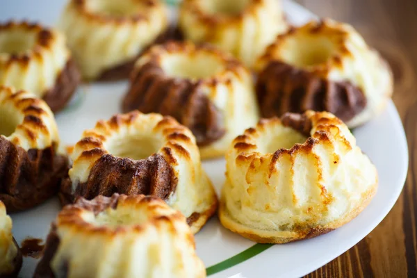 Ostmassa söt choklad muffins — Stockfoto