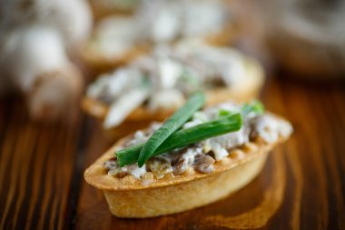 tartlets mantar doldurma ile