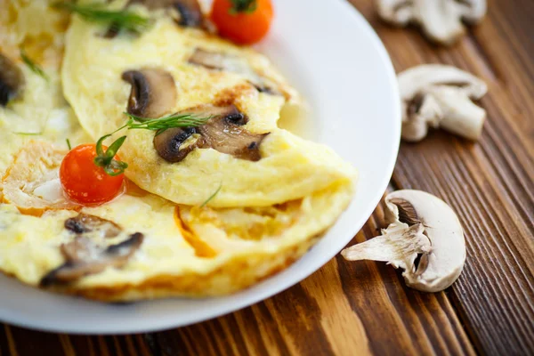 Omelete com cogumelos — Fotografia de Stock