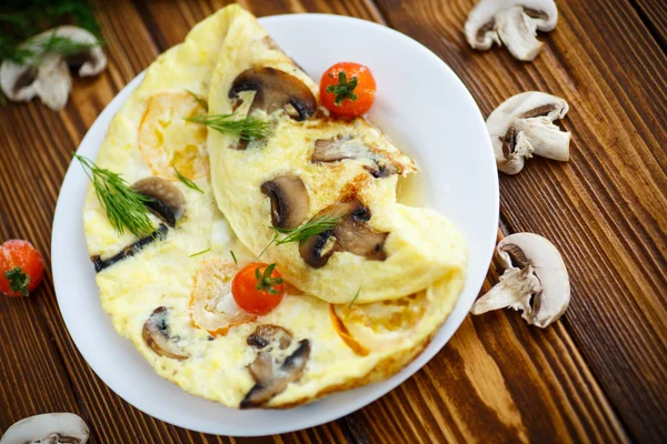 Omelett med svamp — Stockfoto