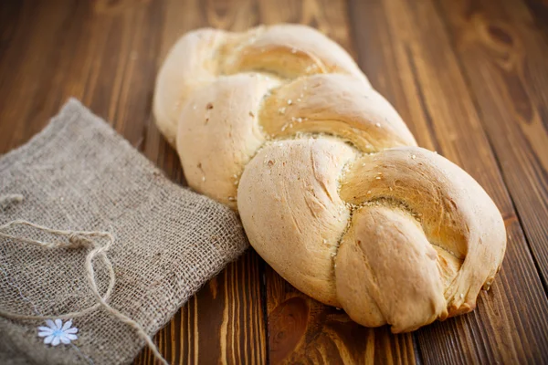 Örgü şeklinde ekmek — Stok fotoğraf
