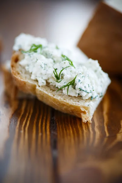 Σνακ αλμυρό τυρί με βότανα — Φωτογραφία Αρχείου