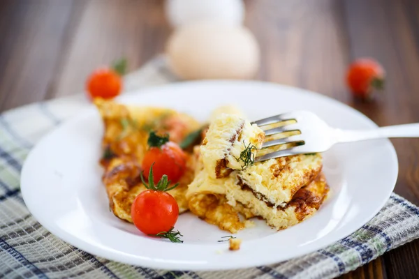 Huevos revueltos con tomates —  Fotos de Stock