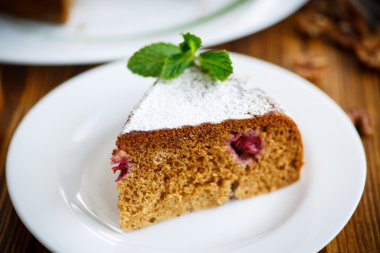 tatlı bal kek kiraz ile