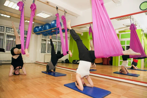 Yoga aereo — Foto Stock