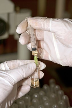 Semple şırınga ile alarak